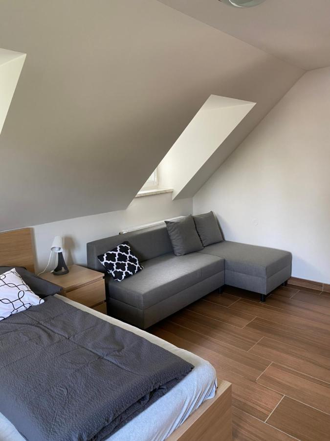 Apartman 430 데슈트네 프 오를리츠키흐 호라 외부 사진