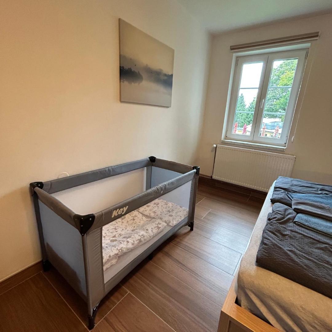 Apartman 430 데슈트네 프 오를리츠키흐 호라 외부 사진
